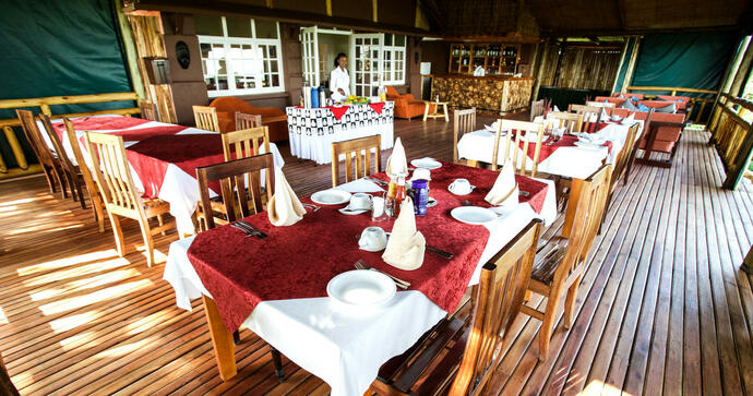 Twin Lakes Safari Lodge